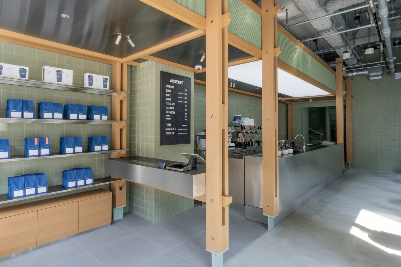 アルケミスト 青山／提供画像