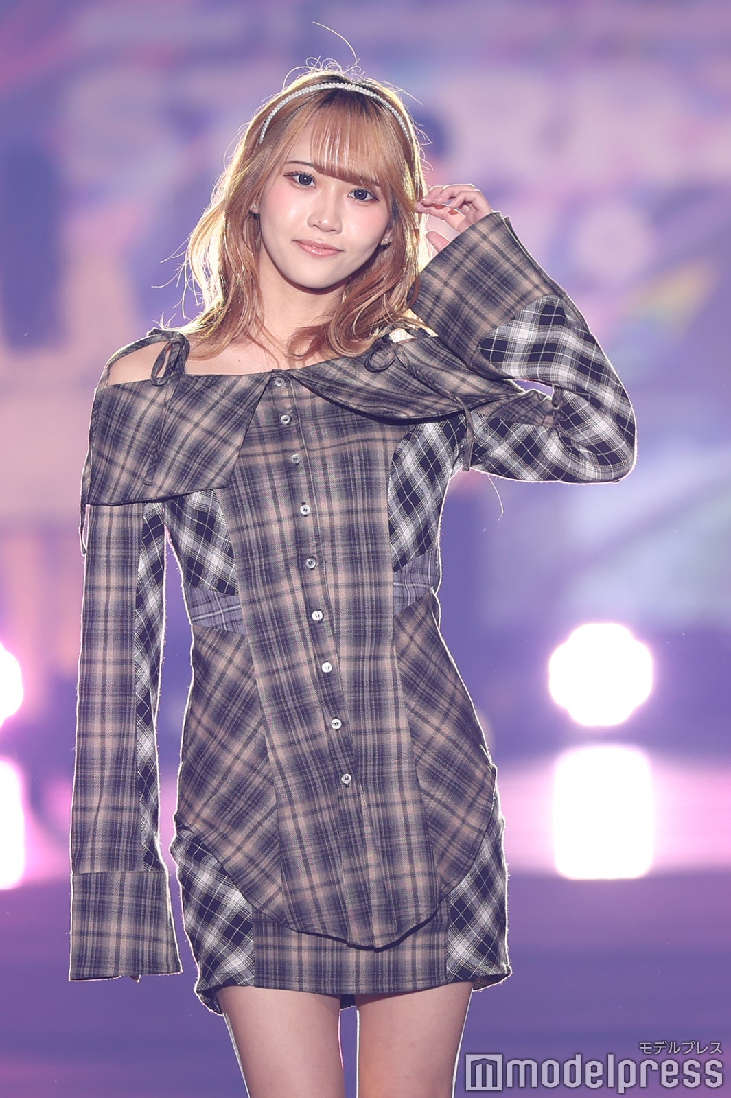 ゎぃ、美肩のぞく秋トレンドコーデ披露 多彩な表情でギャップ見せる【STARRZ TOKYO 2025】