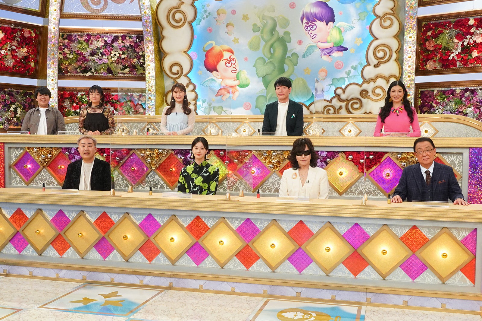 （左から時計回り）中野周平、イワクラ、渋谷凪咲、川島明、アンミカ、梅沢富美男、Toshl（龍玄とし）、松本若菜、岩尾望（C）読売テレビ