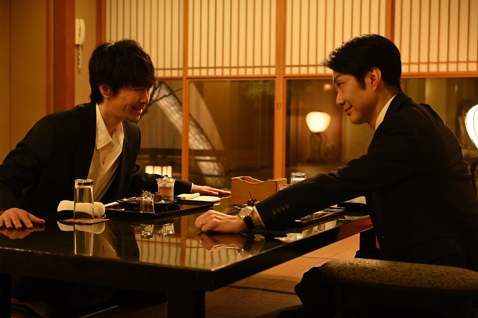 長谷川博己、野村萬斎「アンチヒーロー」第5話より（C）TBS