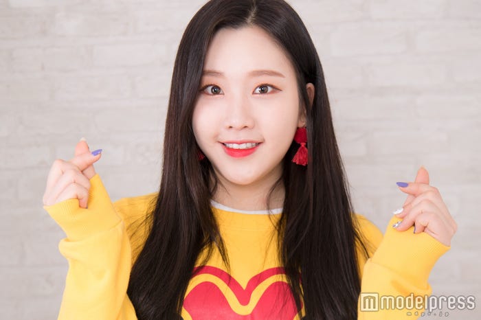 ナユン(C)モデルプレス