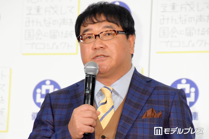 カンニング竹山、“超特急のライバル？”期待のアイドルグループ熱弁 アー写も話題