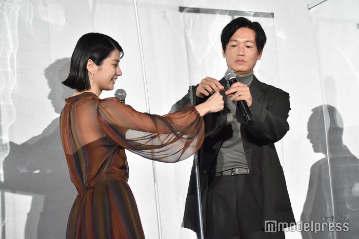 蒔田彩珠、井浦新(C)モデルプレス