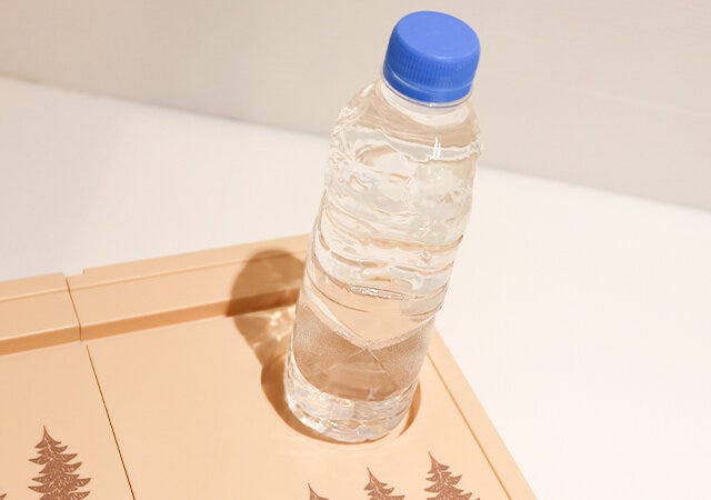 宝島社の付録のムーミンの折りたたみテーブル