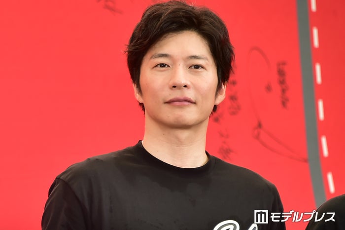 田中圭、後輩の活躍に感じていた嫉妬と焦り「会社に居づらかった」社長・小栗旬との絆も語る