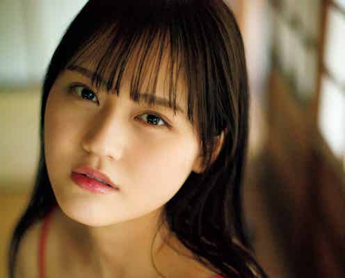 =LOVE高松瞳、目力際立つソログラビアで魅了