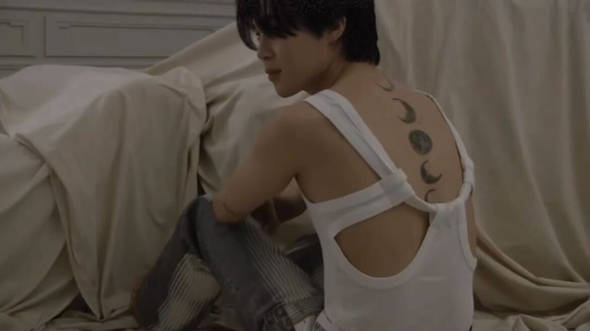 BTSジミン、背中のタトゥー大胆公開「美しすぎる」「もはや芸術」と話題に