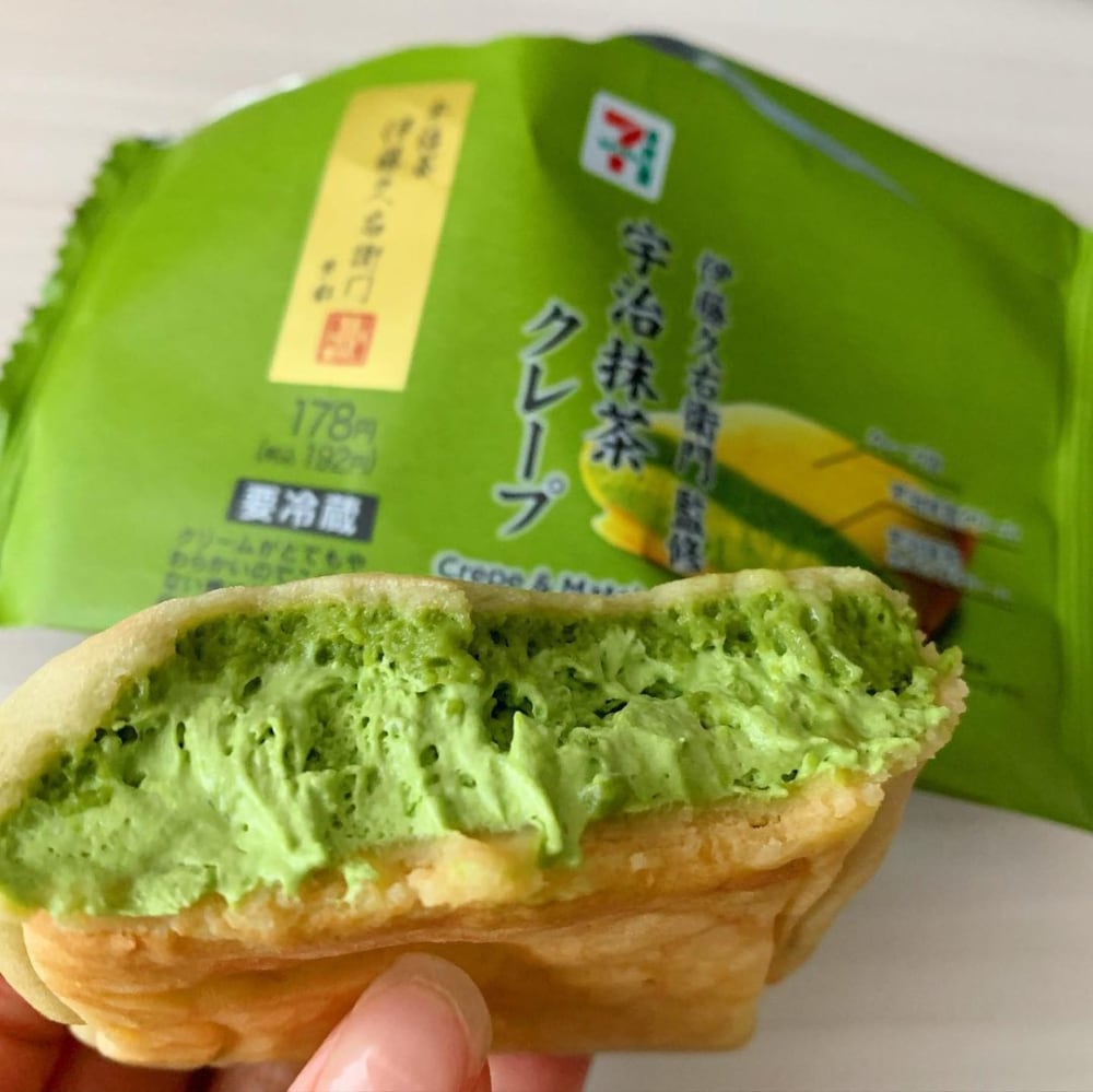 セブンイレブンの宇治抹茶クレープの写真