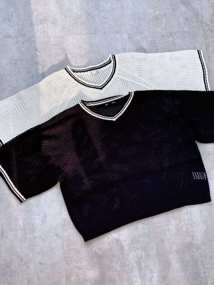GU　GIRLSメッシュセーター　ブラックとオフホワイトの2色並べた商品写真