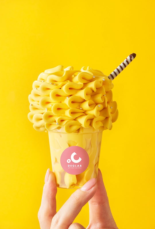 エアリーソフトクリーム　真夏のフレッシュマンゴー600円（税込）