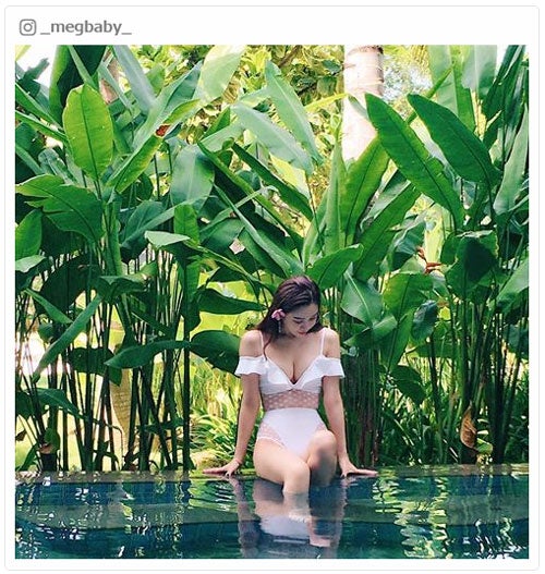 インスタアイドルMEGBABYの美バストに釘付け「泳げない」SEXY動画も絶賛「天使がいる」「クラクラする」