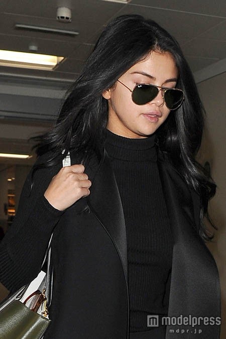 セレーナ ゴメス ヴィクトリアズ シークレット ファッションショー 後日にキャッチ モデルプレス