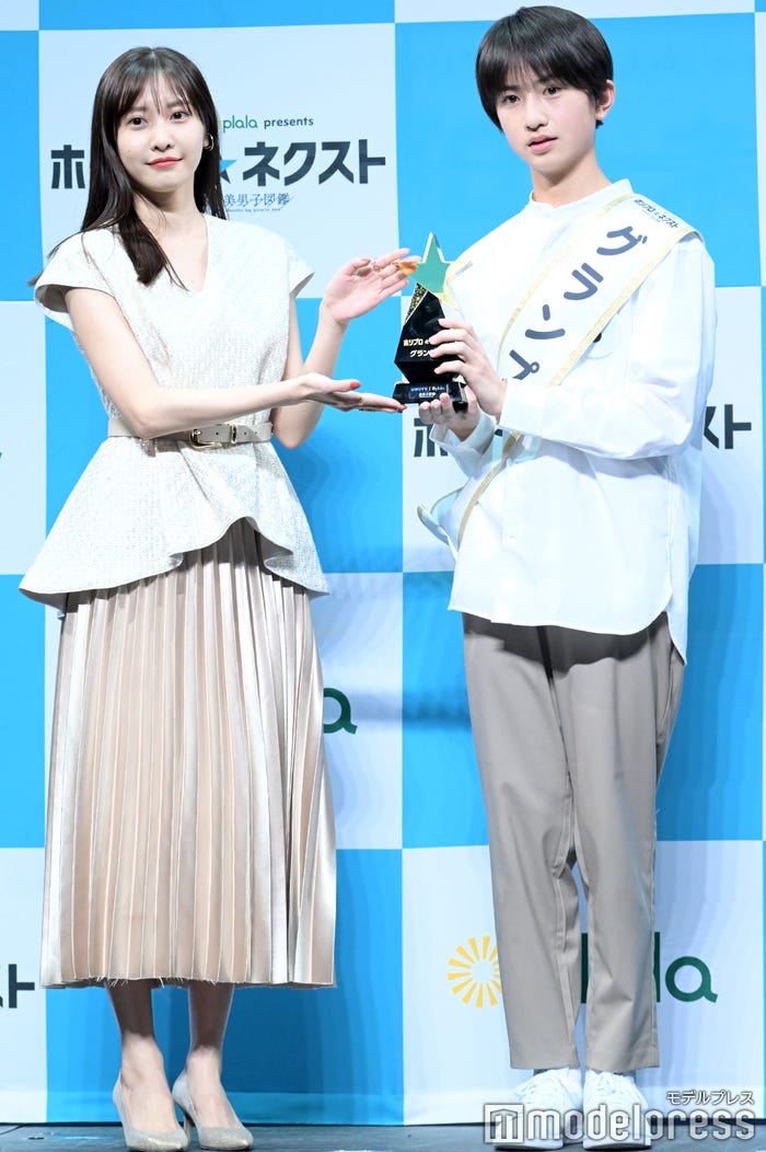 佐野ひなこ、石原颯也くん(C)モデルプレス