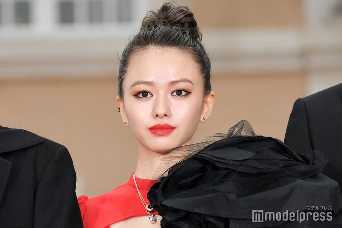 山本舞香(C)モデルプレス