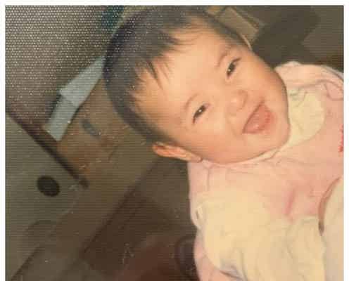 戸田恵梨香、幼少期から姫コス姿まで…貴重ショット続々公開に反響「既に顔が完成してる」「天使級の可愛さ」