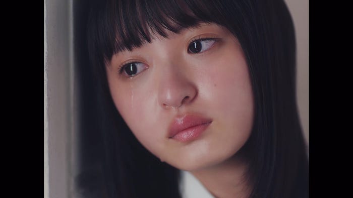 遠藤さくら/「夜明けまで強がらなくてもいい」MVより(提供写真)
