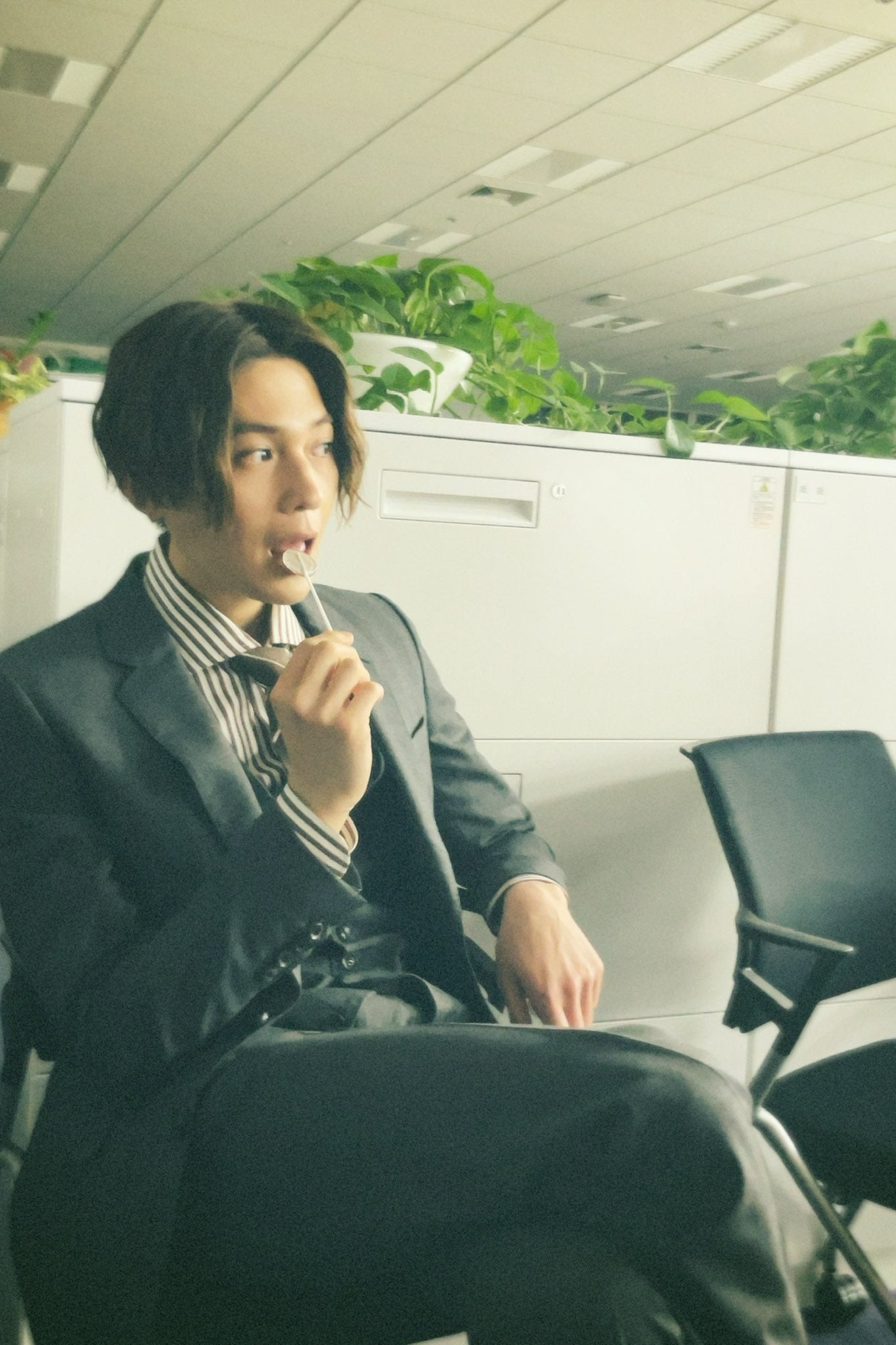 FANTASTICS八木勇征「美しい彼」“懐かしの1枚”にファン悶絶 クイズへの即答コメントも多数