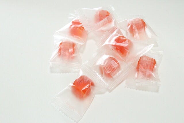 ダイソー　かくれんぼグミ　ダイソー　いちご味　個包装