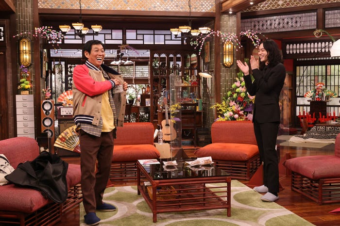 明石家さんま、菅田将暉 (C)カンテレ・フジテレビ