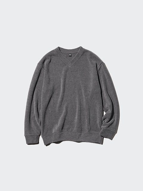 ユニクロのソフトニットフリースVネックT