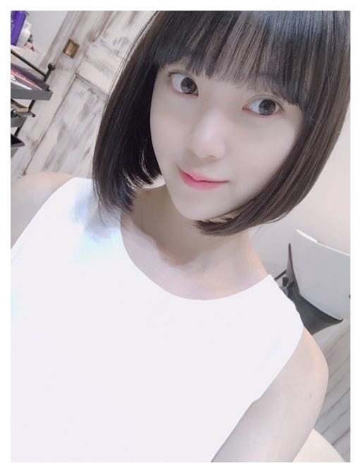 ヘアカットした堀未央奈/堀未央奈オフィシャルブログより
