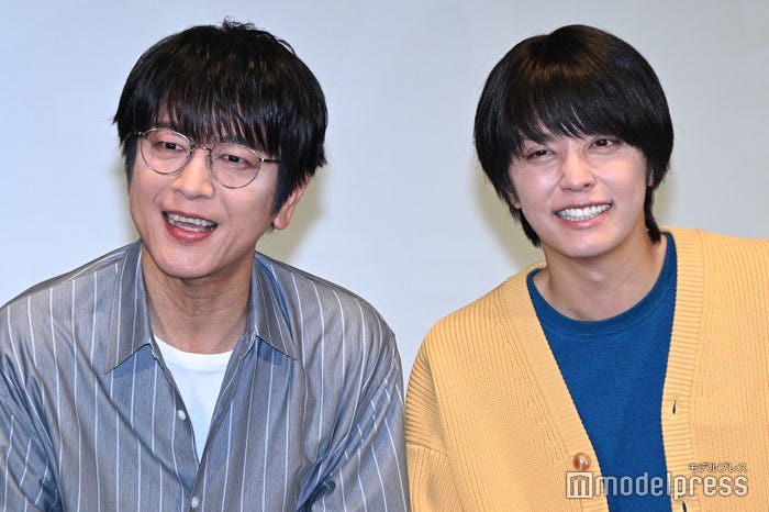 バリエーション豊富な表情&ポーズを披露していた及川光博、手越祐也(C)モデルプレス