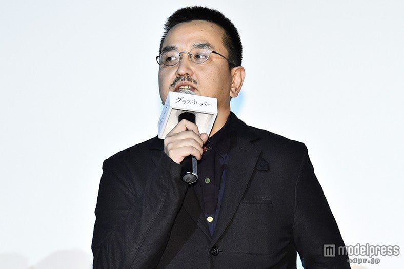 瀧本智行監督（C）2015「グラスホッパー」製作委員会
