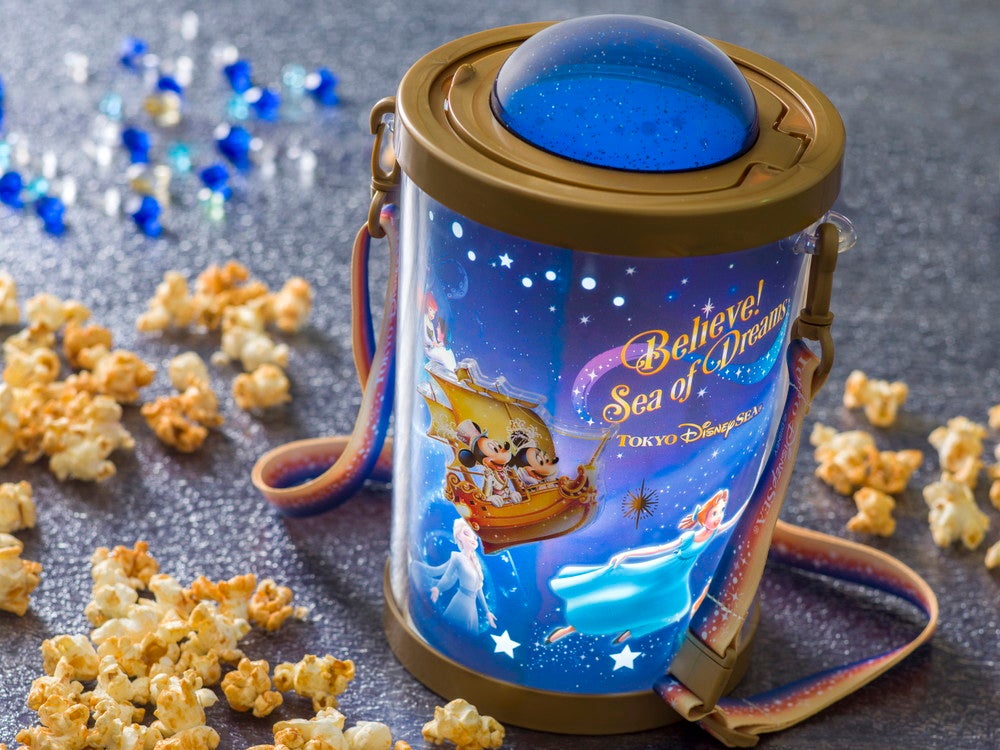 ポップコーン、バケット付き￥3,000 （C）Disney