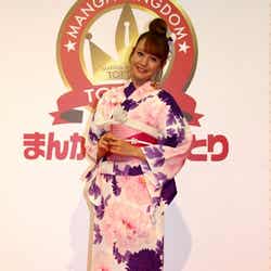 浴衣姿を披露したトリンドル玲奈