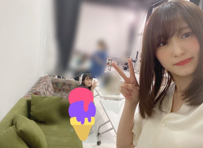 原田葵、菅井友香/菅井友香オフィシャルブログより