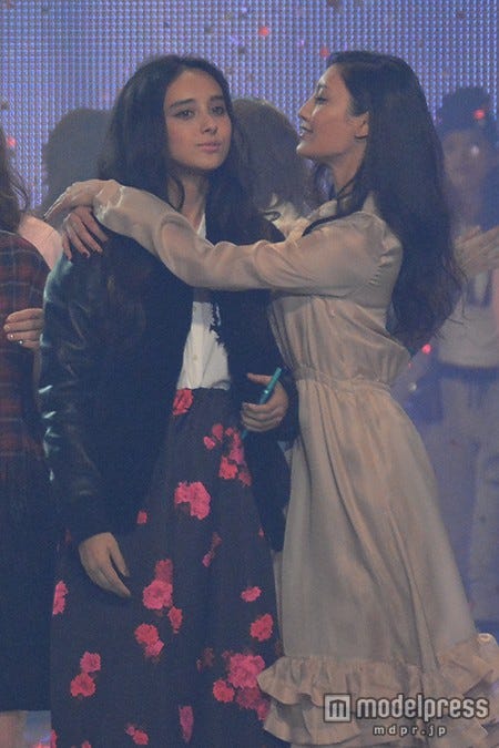 石田ニコルと菜々緒