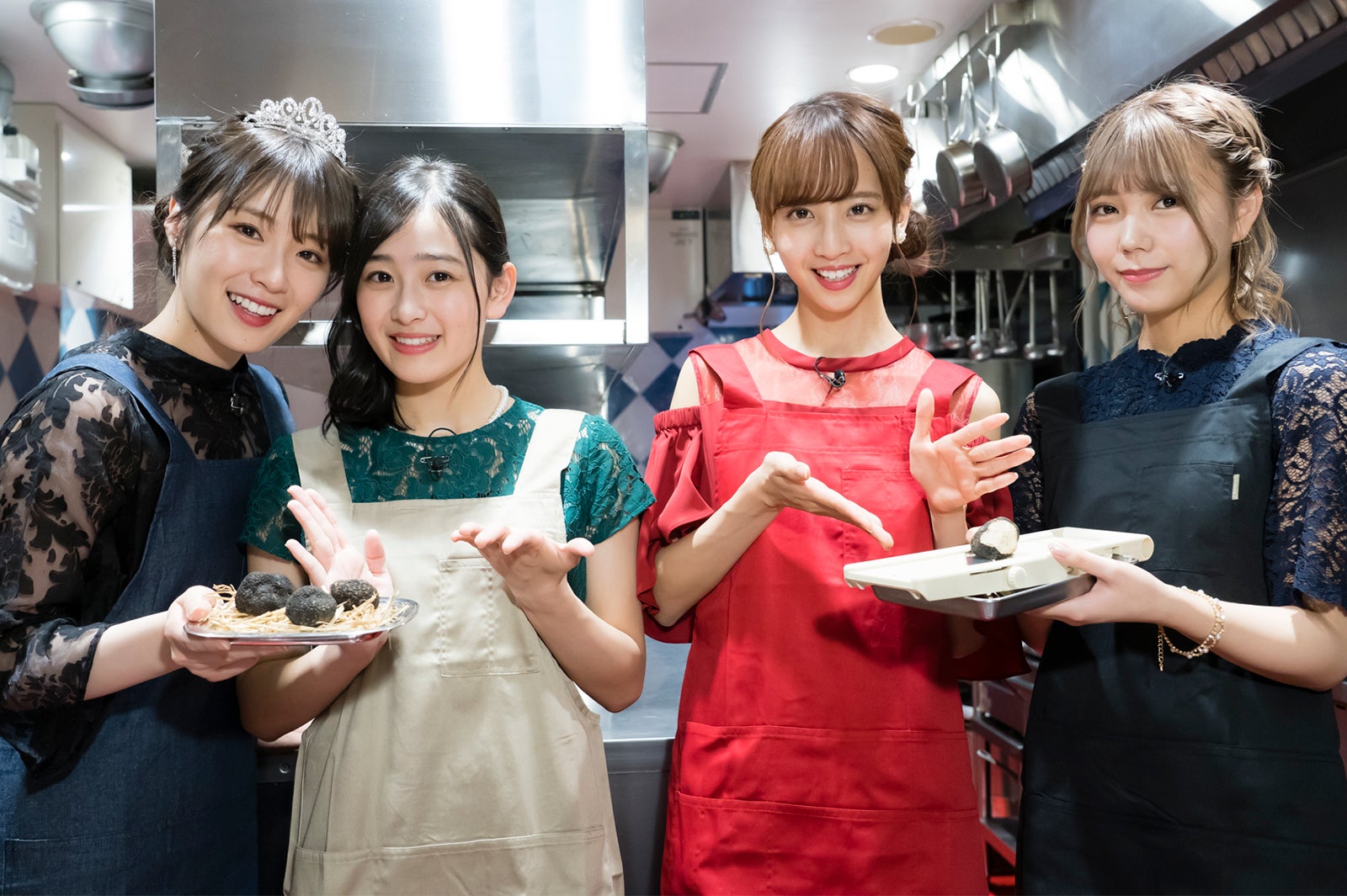 （左から）高山一実、向井葉月、佐藤楓、川後陽菜（C）「NOGIBINGO!10」製作委員会