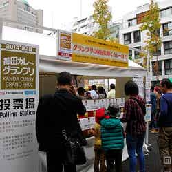 購入者は美味しかったカレーに投票／画像提供：神田カレー街活性化委員会