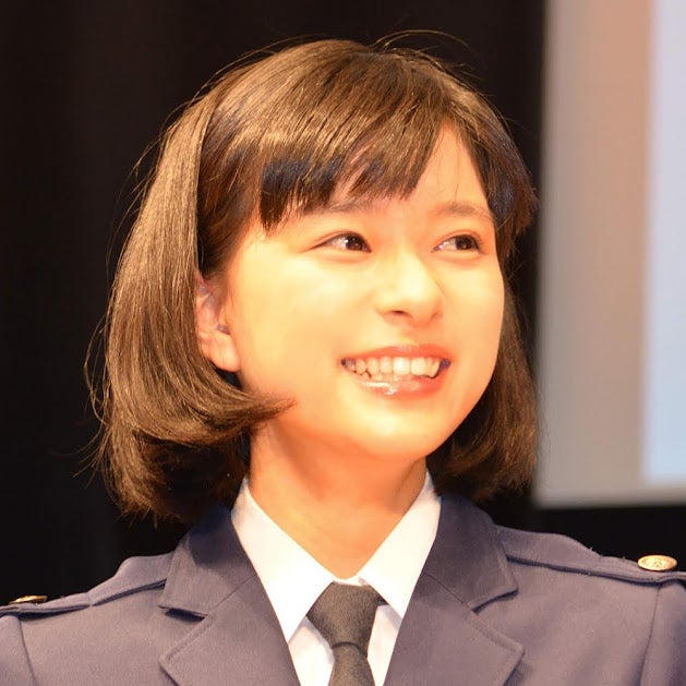 芳根京子 ほっぺが膨らむ つまみ食い Shotに反響 食べてる姿も本当にかわいい 美女 モデルプレス