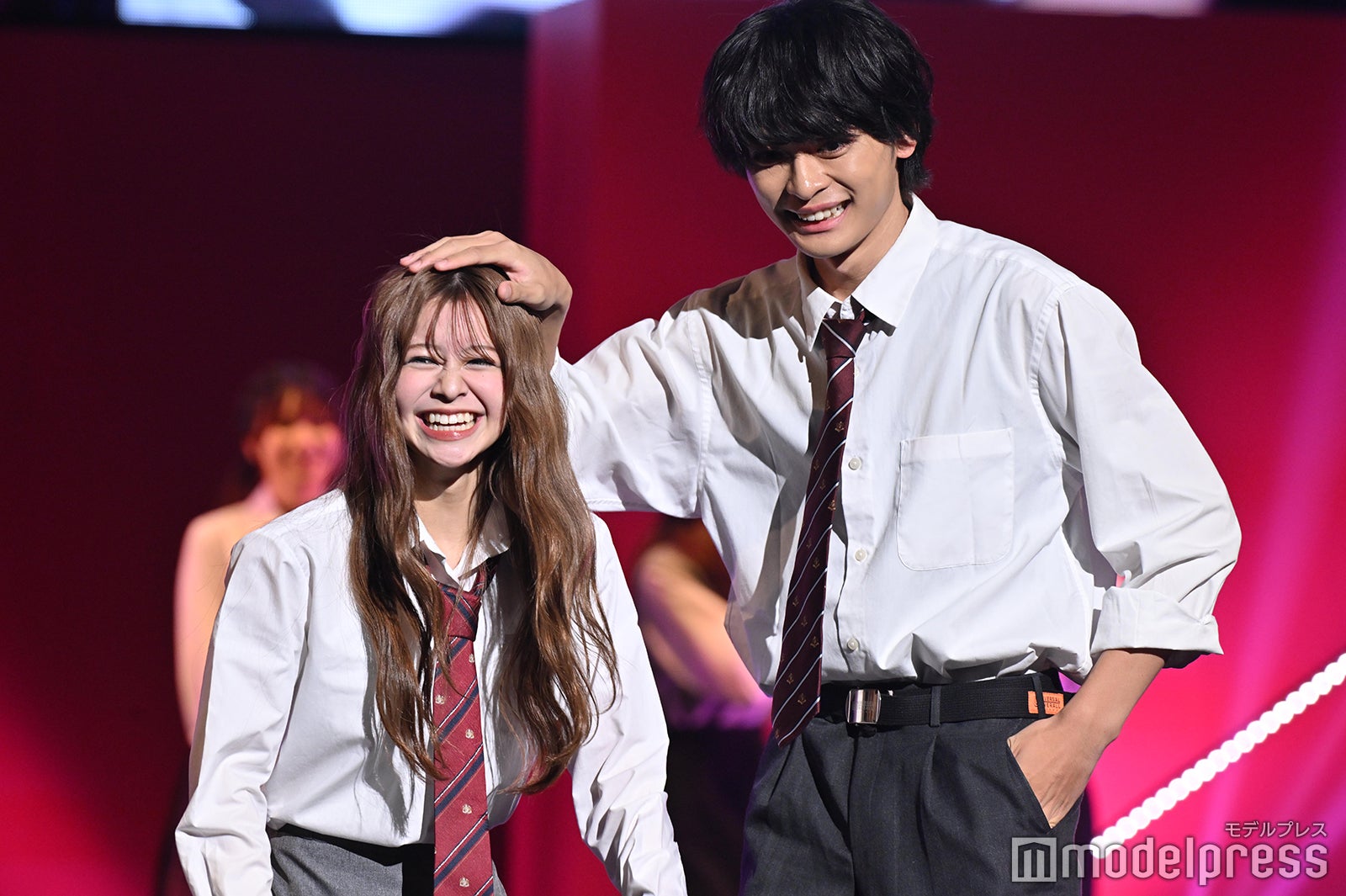 米澤りあ、黒木聖那（C）モデルプレス