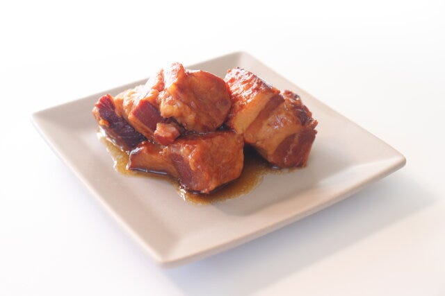 セブンイレブン セブンプレミアム 金の豚角煮 セブンイレブン セブンプレミアム グルメ 簡単 お手軽 本格的 金のシリーズ 金の豚角煮 角煮 豚角煮 電子レンジ レンチン レンジ調理