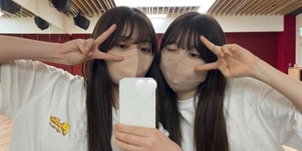 NiziUミイヒ＆マユカ、前髪あり“双子”ショットに反響「みいまゆ最高