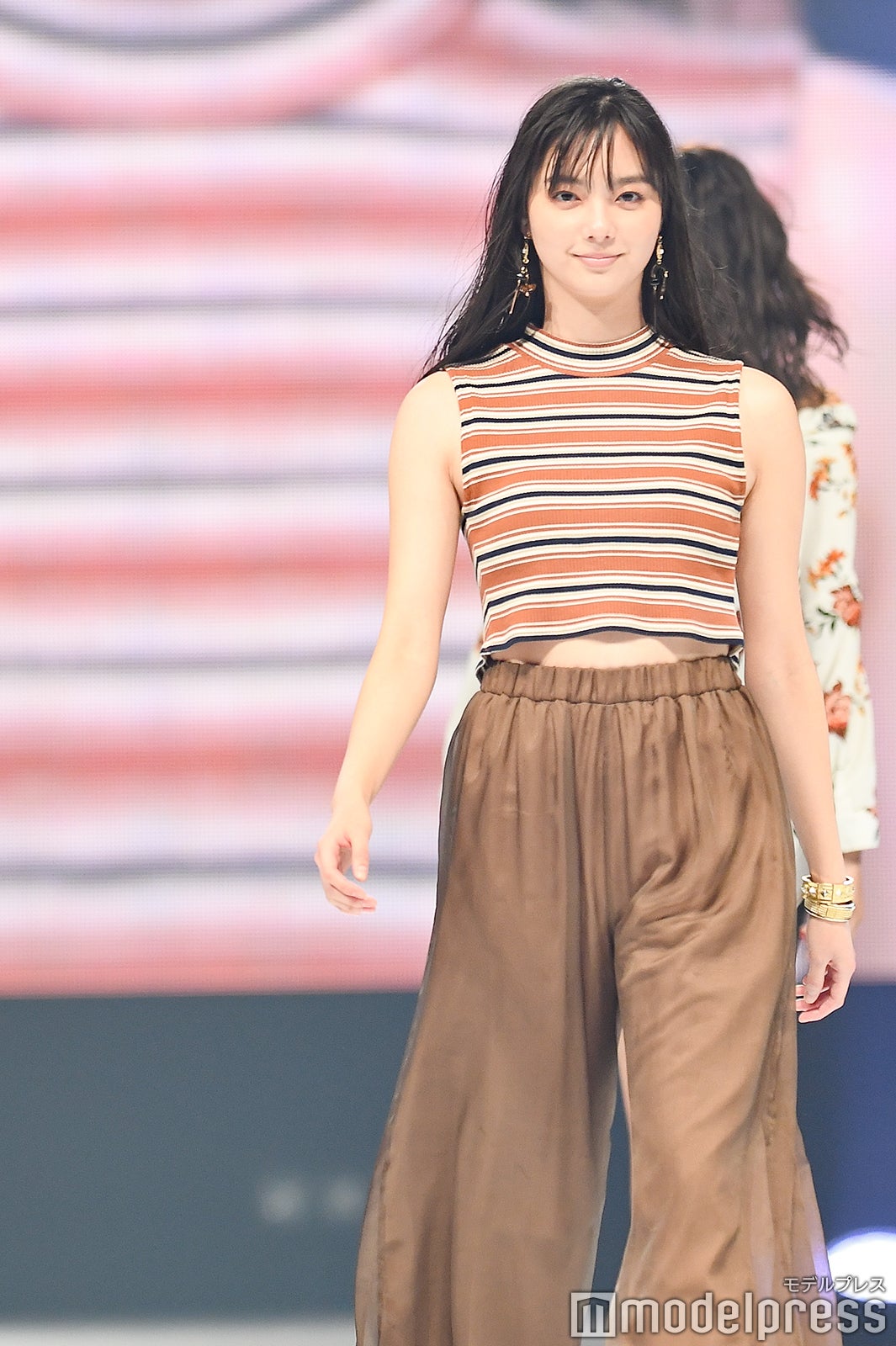 新川優愛 （C）モデルプレス