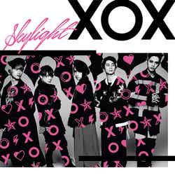 XOX 3rdシングル『Skylight』（2016年11月2日発売）【初回盤（B） CD】