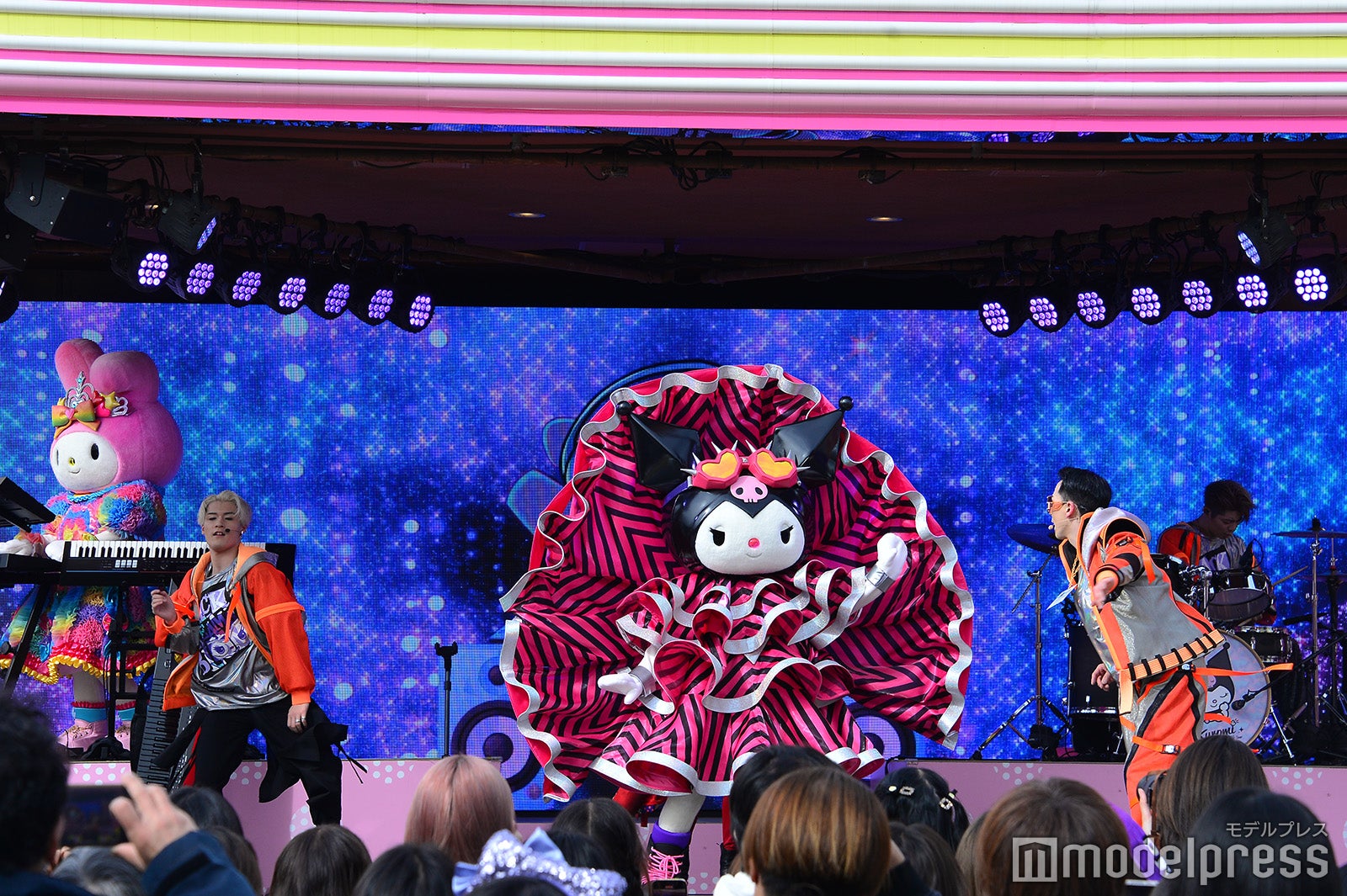 （C）モデルプレス