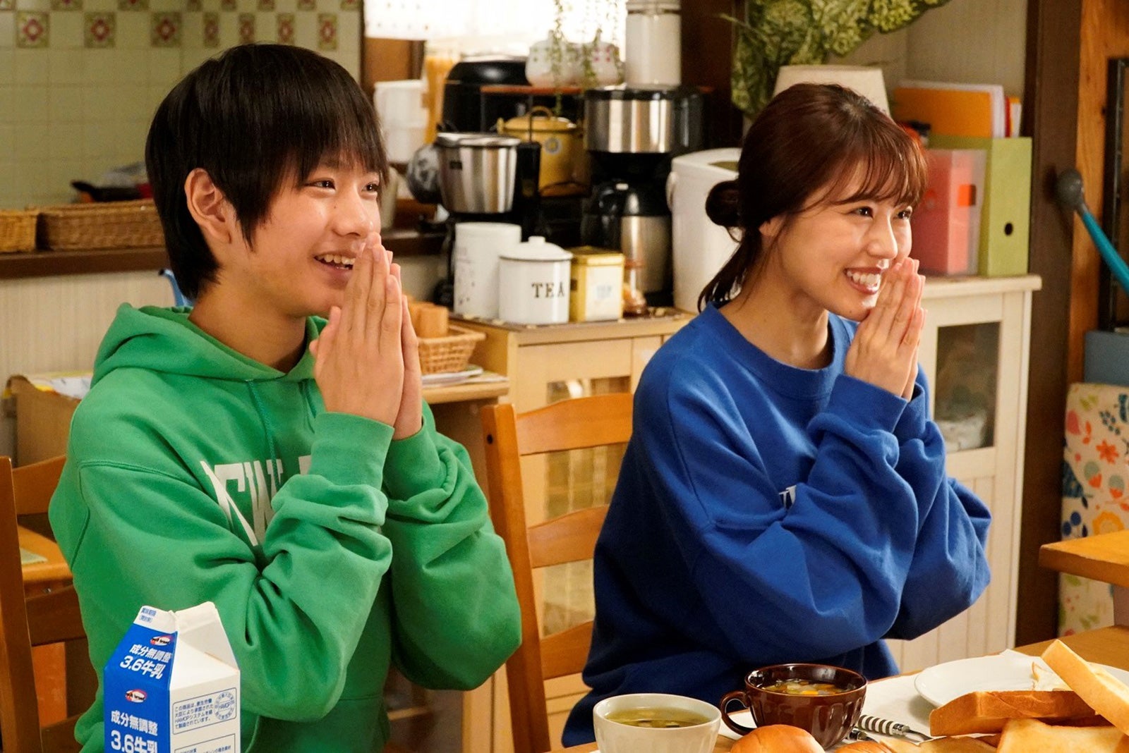 南出凌嘉、有村架純 （C）カンテレ