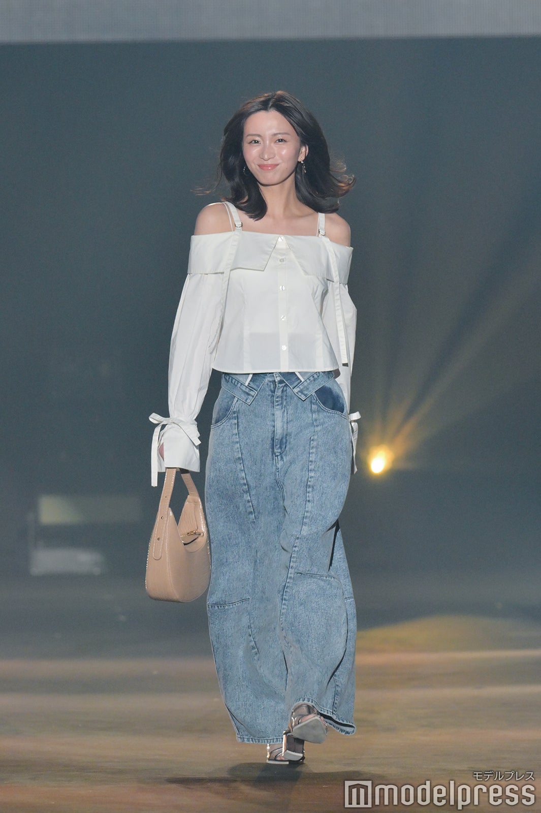 岡崎紗絵（C）モデルプレス