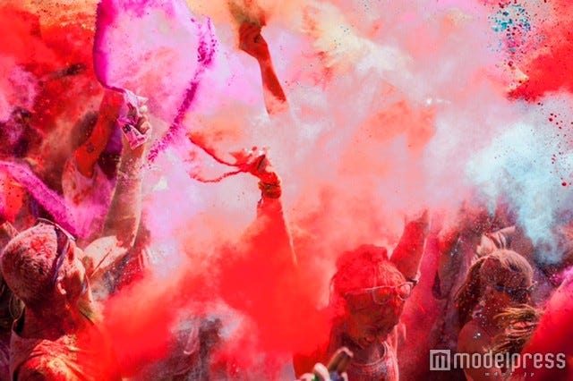 「Color Me Rad」広島に初上陸 日本発の赤パウダーで盛り上がる