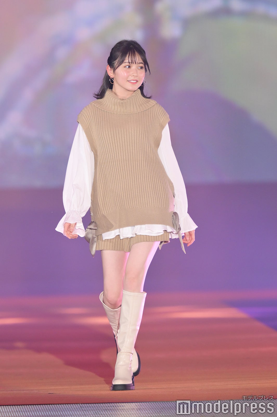 （C）モデルプレス