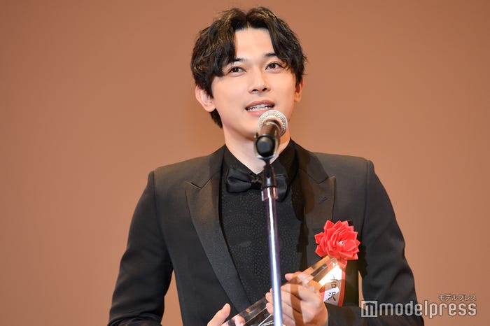 吉沢亮(C)モデルプレス