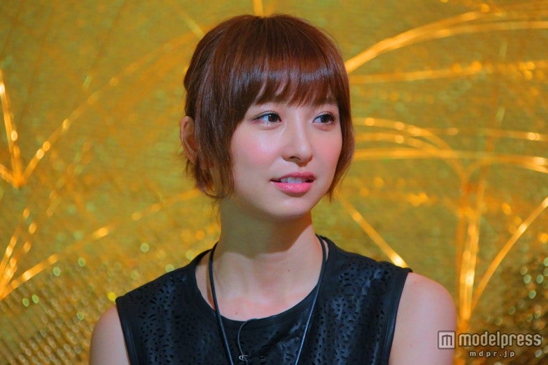 篠田麻里子、イビザ島で“初体験”トーク