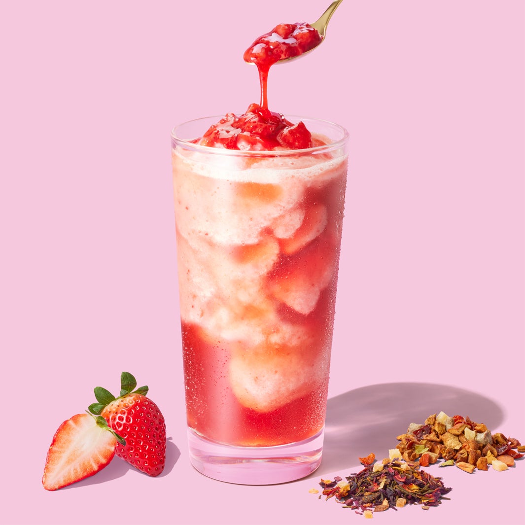 「ストロベリー ＆ ダブル ティー フローズン」（提供写真）