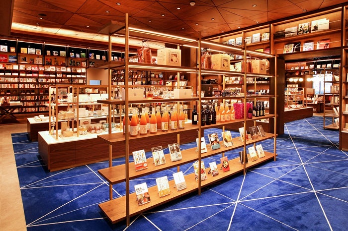 TSUTAYA BOOKSTORE松山店/画像提供:CCC 蔦屋書店カンパニー