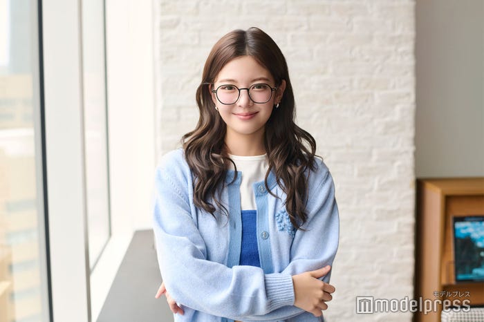 リア(C)モデルプレス