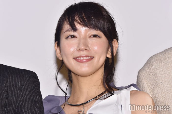吉岡里帆(C)モデルプレ